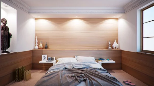 极简风格家居新体验，打造另一种宁静卧室空间。